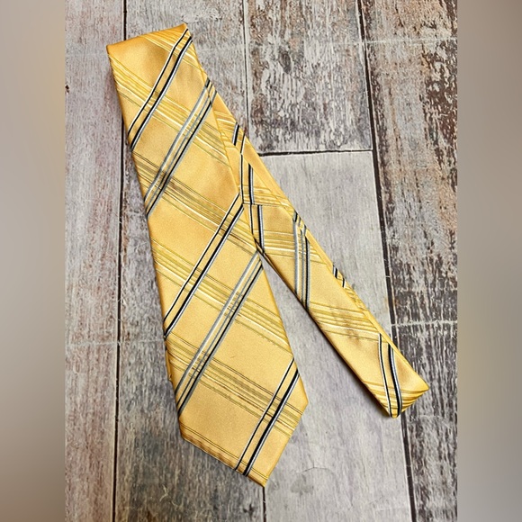 Geoffry Beene yellow plaid tie‎ 100% silk - Picture 1 of 4